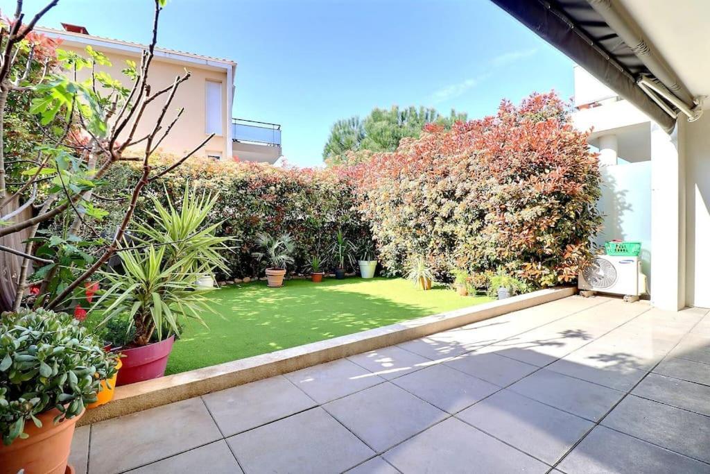 Tres Bel Appartement Contemporain Et Calme Frejus Luaran gambar