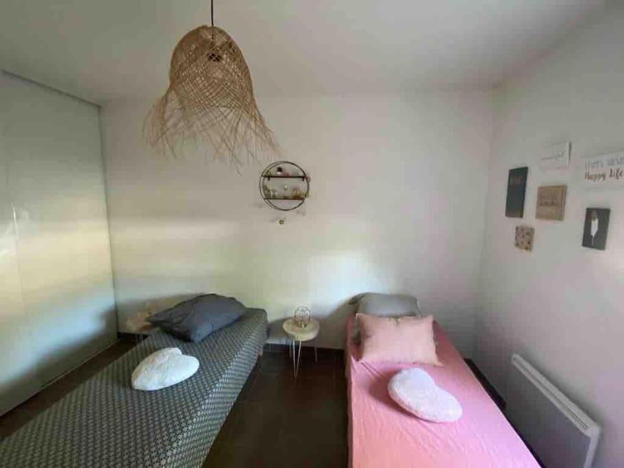 Tres Bel Appartement Contemporain Et Calme Frejus Luaran gambar
